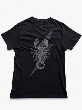 Reworked VESTIGE Scorpion Graphic T-Shirt – One-of-a-Kind by Tropicália
